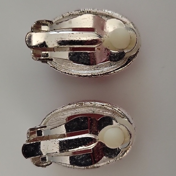 Elegant Pink and Gold Necklace And Earing Set - Picture 4 of 4